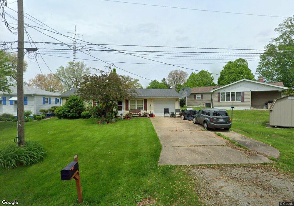 540 Comet Ave, Lincoln, IL 62656 - photo 1