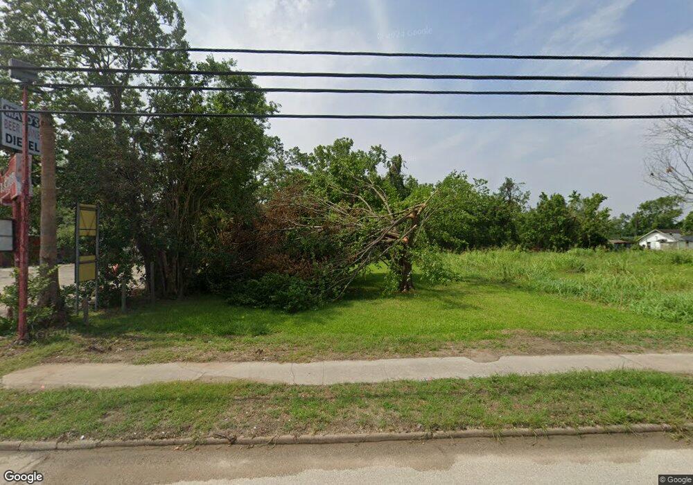 4902 Kelley St, Houston, TX 77026 - photo 1