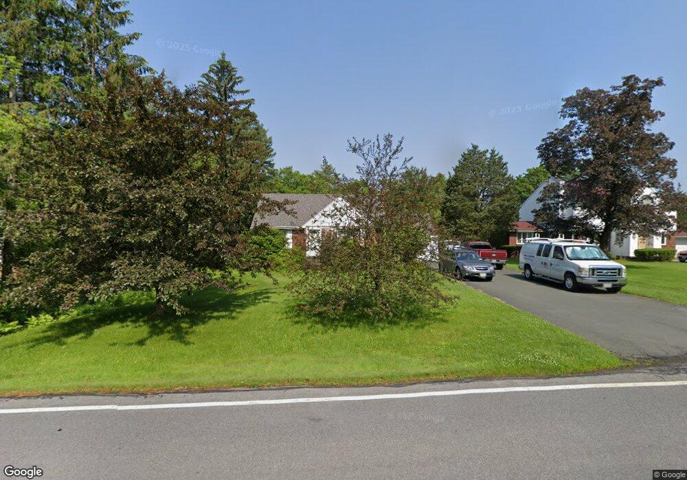 1091 Mohawk Rd, Schenectady, NY 12309 - photo 1