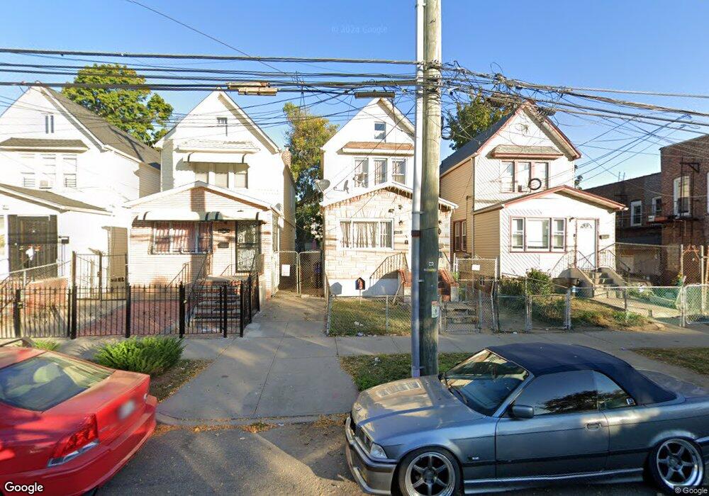 14811 111th Ave, Jamaica, NY 11435 - photo 1