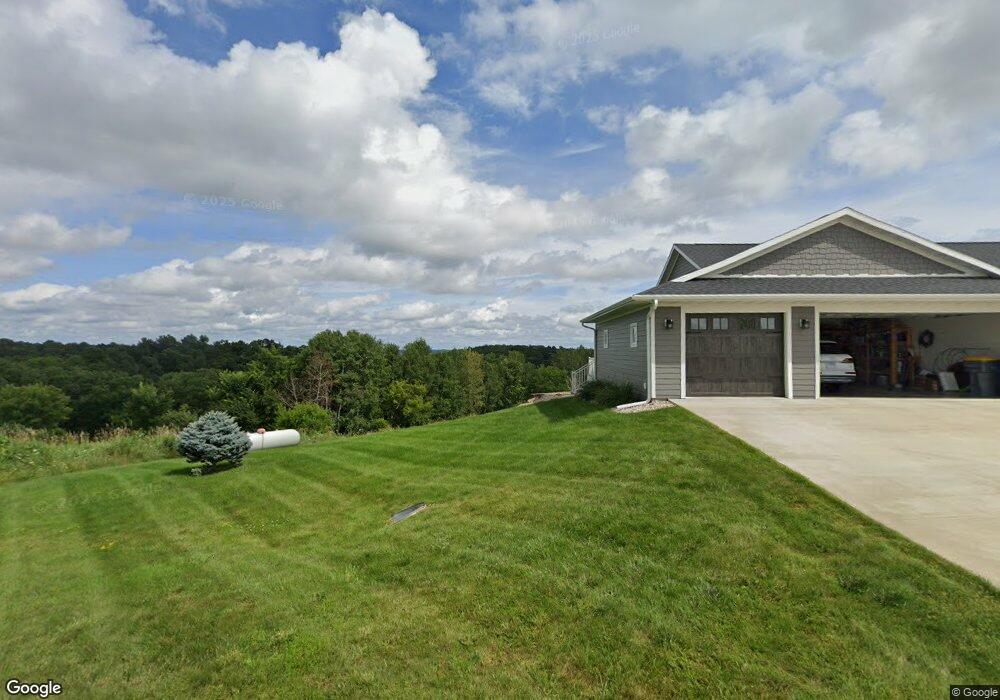 1518 Ambrosia St, La Crescent, MN 55947 - photo 1