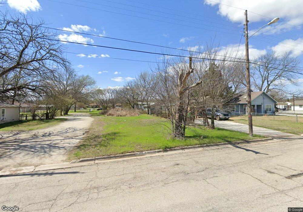 317 Fair Ave, Gainesville, TX 76240 - photo 1