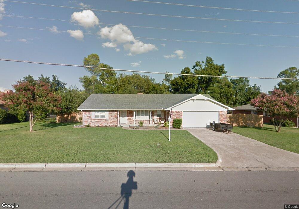 1128 Sunset Dr SW, Ardmore, OK 73401 - photo 1