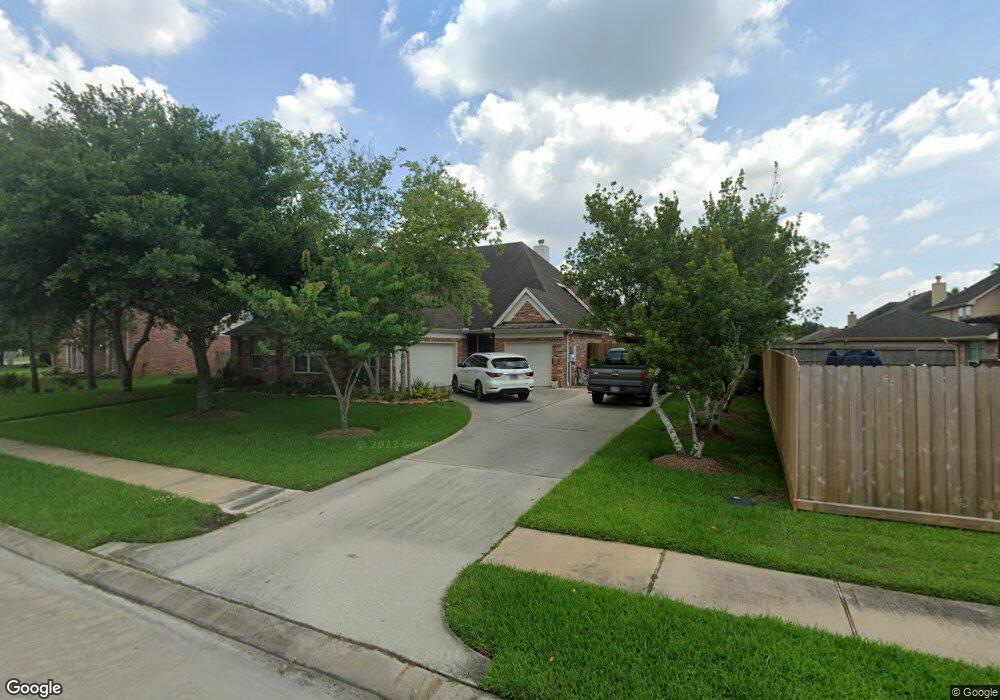 515 Falcon Lake Dr, Friendswood, TX 77546 - photo 1
