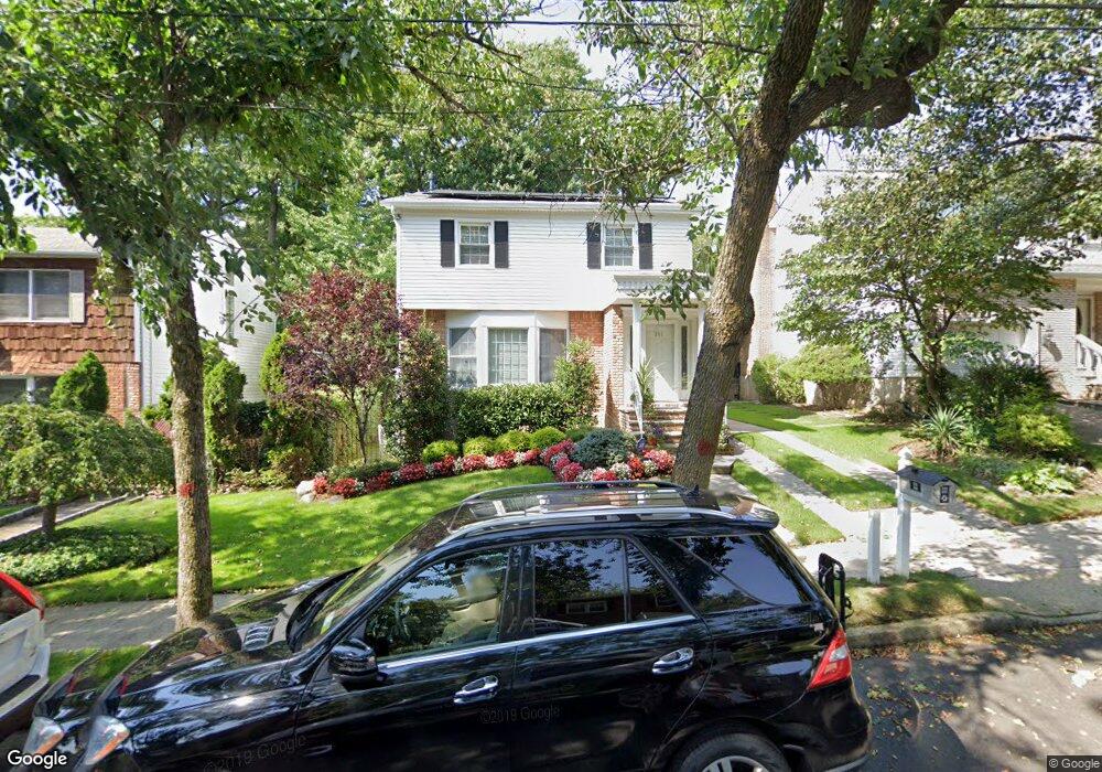 201 Noel St, Staten Island, NY 10312 - photo 1