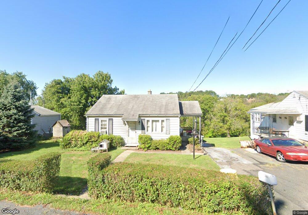 1047 Farmington Ave, Pottstown, PA 19464 - photo 1