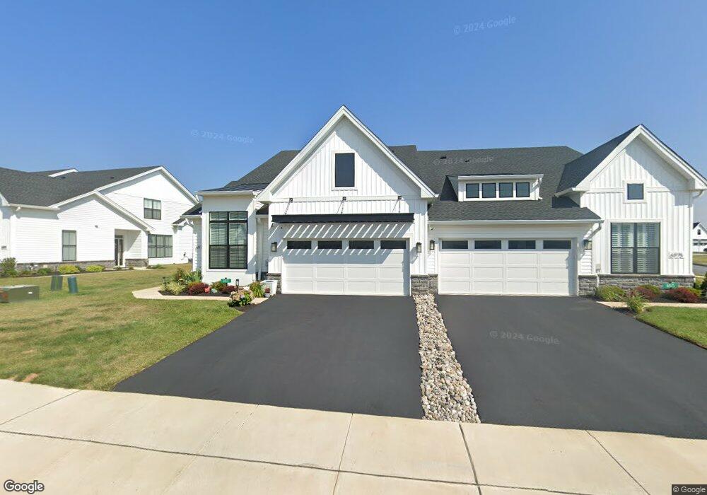 6977 Pine Ln, Bath, PA 18014 - photo 1