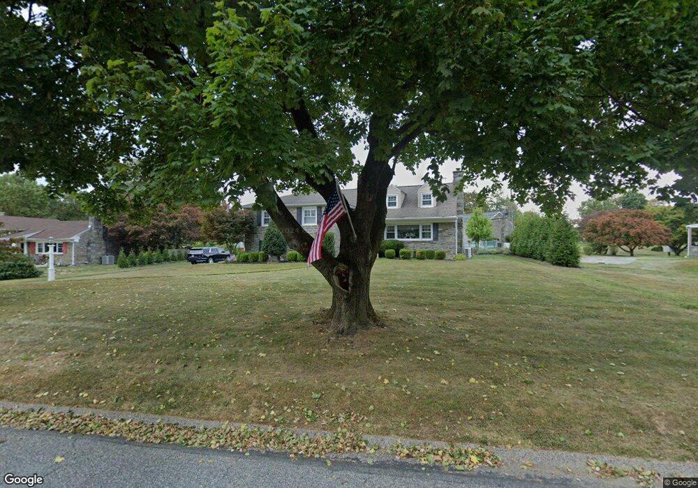 10 Fox Ln, Broomall, PA 19008 - photo 1