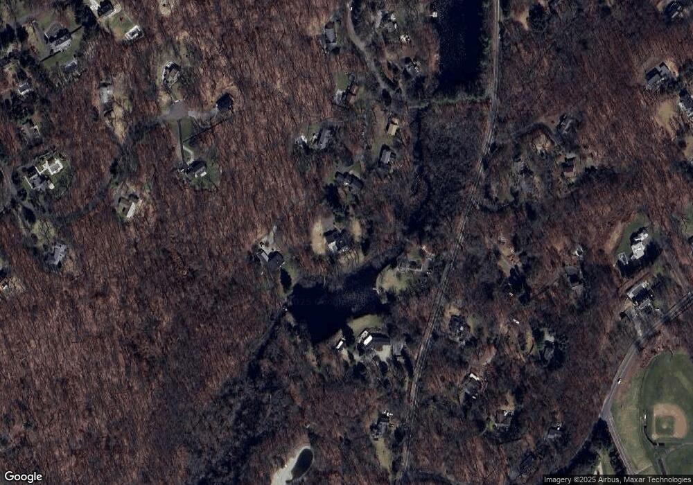 6 Stillwater Ln, Weston, CT 06883 - photo 1