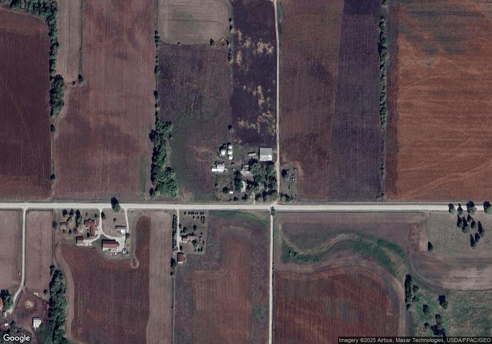 17524 140th St, Columbus Junction, IA 52738 - photo 1