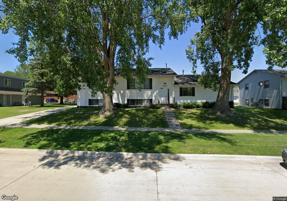 2405 W 4th St unit 5, Cedar Falls, IA 50613 - photo 1