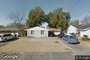 215 River Oaks Dr, New Orleans, LA 70131