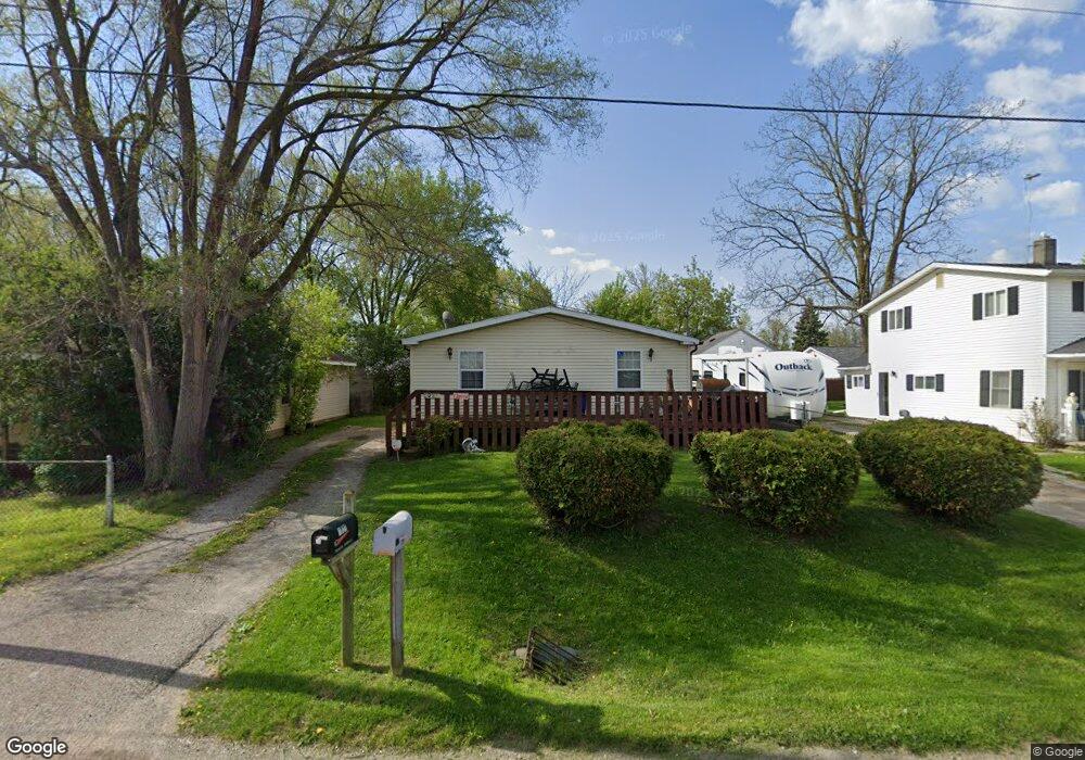 1027 W Whittemore Ave, Flint, MI 48507 - photo 1