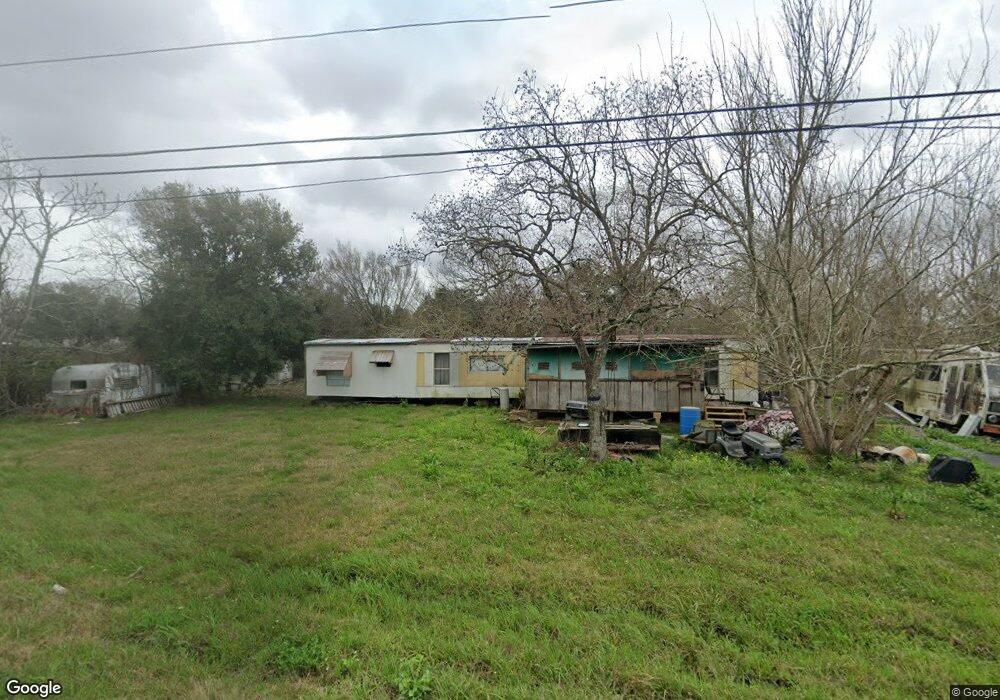 5625 County Road 695, Alvin, TX 77511 - photo 1