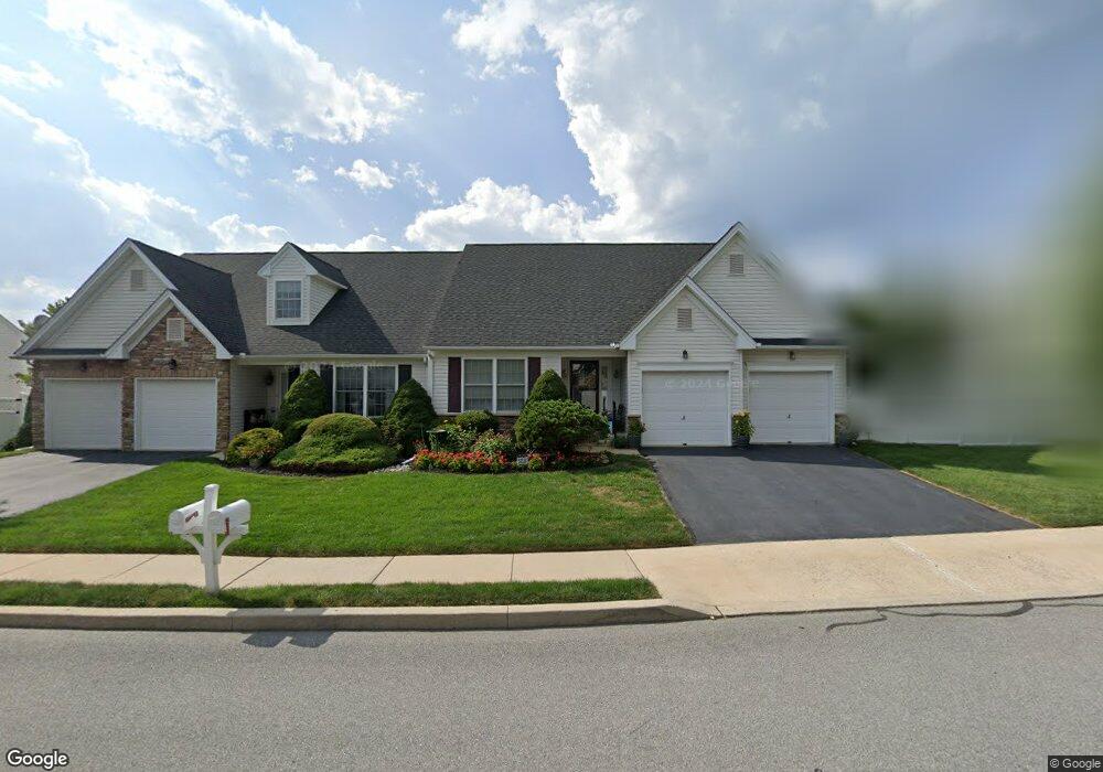 1218 Briarwood Ln, Easton, PA 18040 - photo 1