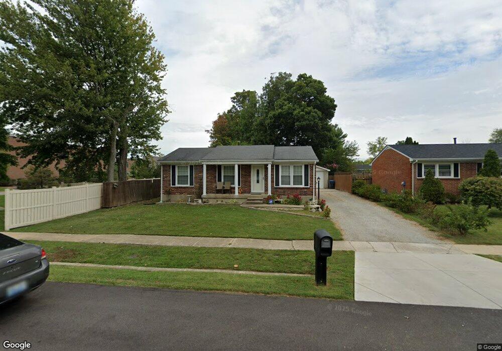 6413 Burlwood Dr, Louisville, KY 40229 - photo 1