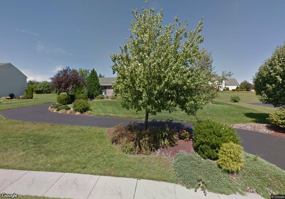 109 Park Ridge Dr, Bath, PA 18014 - photo 1