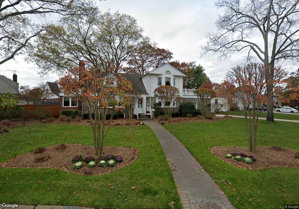 1678 Fenimore Rd, Hewlett, NY 11557 - photo 1