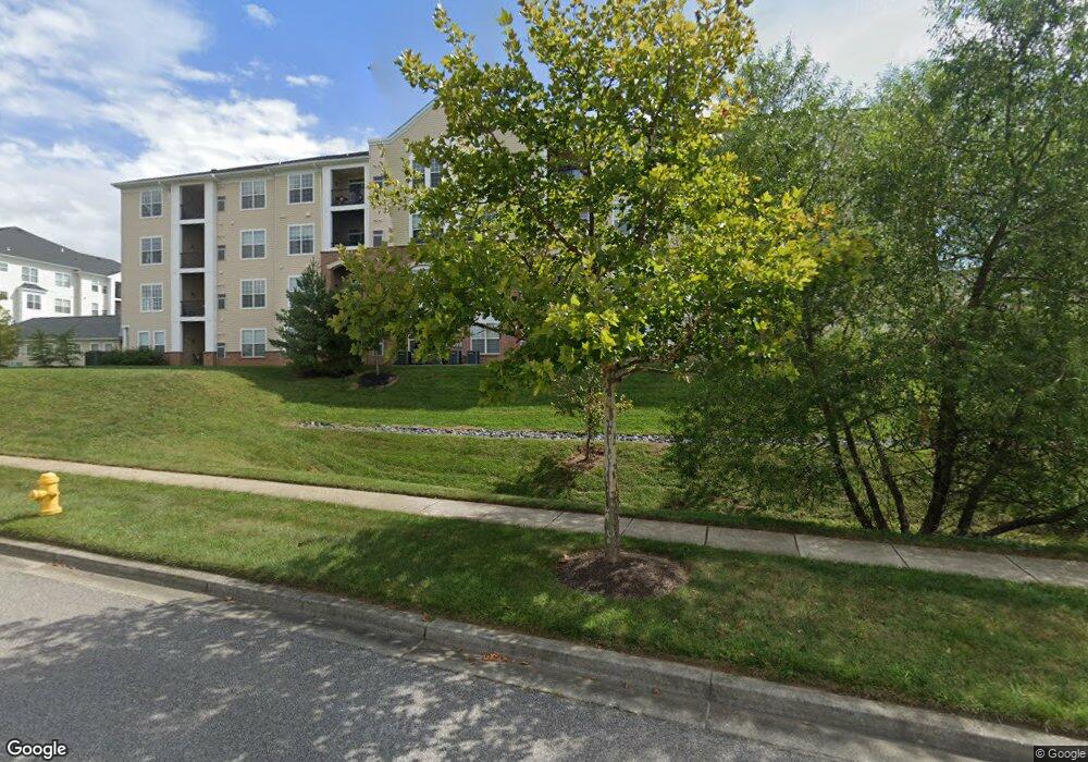 8612 Wintergreen Ct unit 402, Odenton, MD 21113 - photo 1