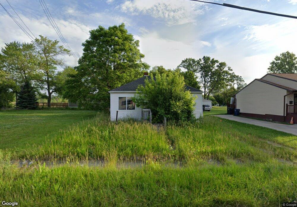 1155 E Austin Ave, Flint, MI 48505 - photo 1