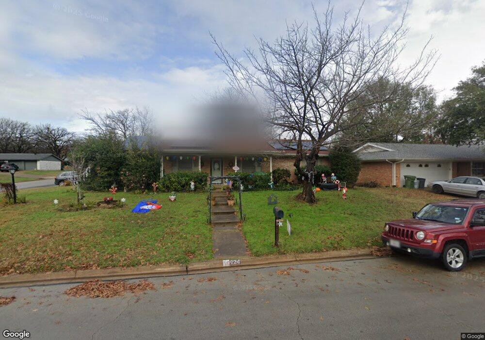 924 Bedford Ct W, Hurst, TX 76053 - photo 1