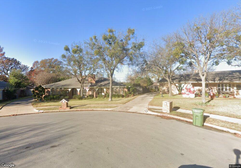 2605 Lakeview Ct, Bedford, TX 76021 - photo 1