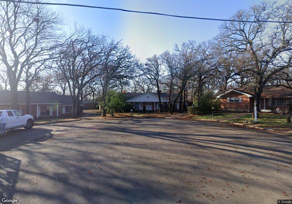 721 Pleasantview Ct, Hurst, TX 76054 - photo 1