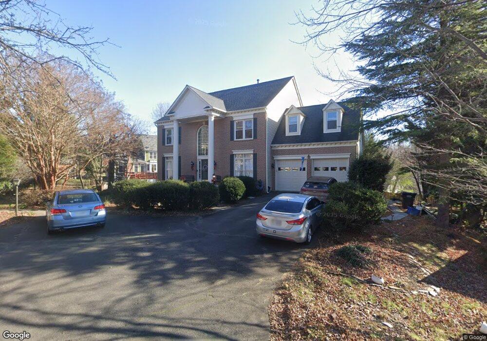 3815 Munson Rd, Falls Church, VA 22041 - photo 1