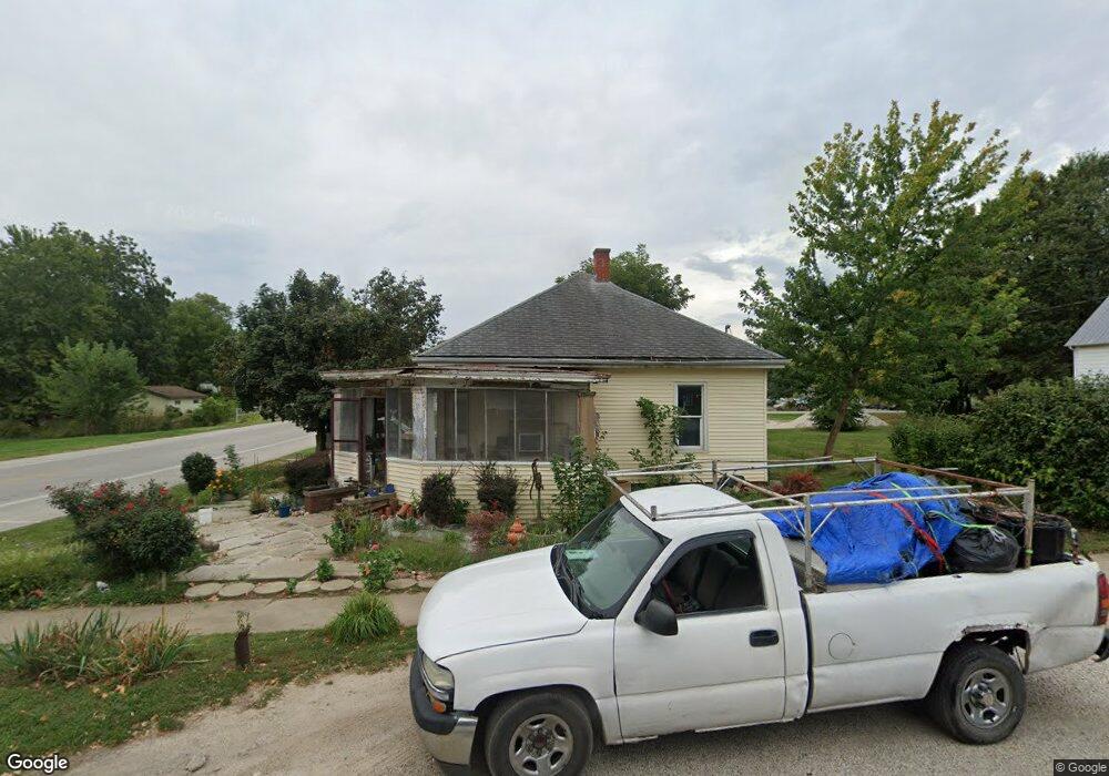 160 E Washington St, Virginia, IL 62691 - photo 1