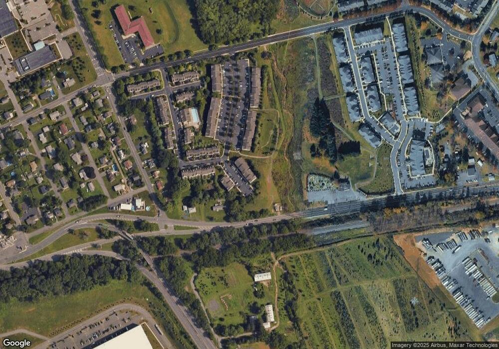 137 Limerick Ln unit 137, Phillipsburg, NJ 08865 - photo 1