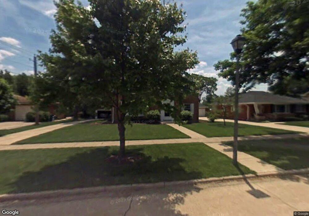 330 E Sherman Ave, Elmhurst, IL 60126 - photo 1