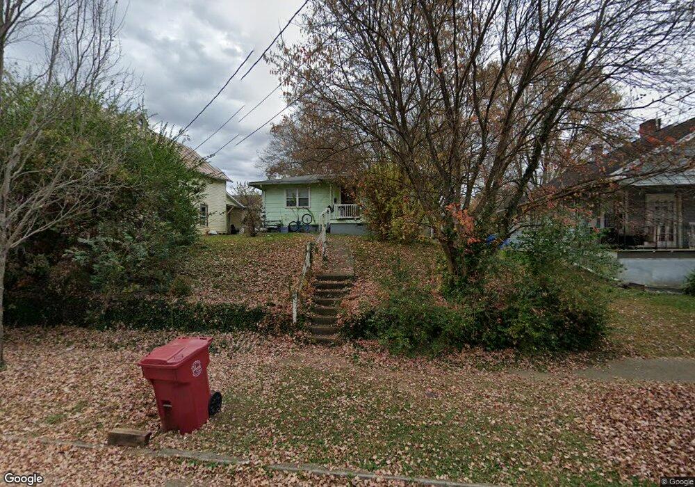 905 Grover St, Johnson City, TN 37601 - photo 1