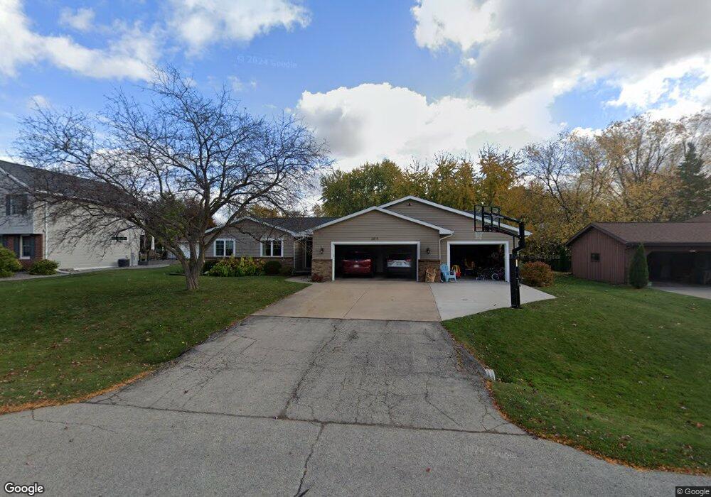 w 2815 Schmalz Cir, Appleton, WI 54915 - photo 1