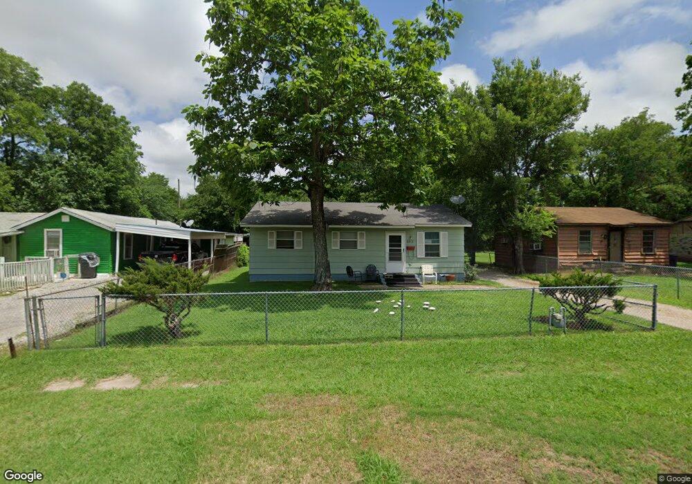 1111 3rd Ave NE, Ardmore, OK 73401 - photo 1
