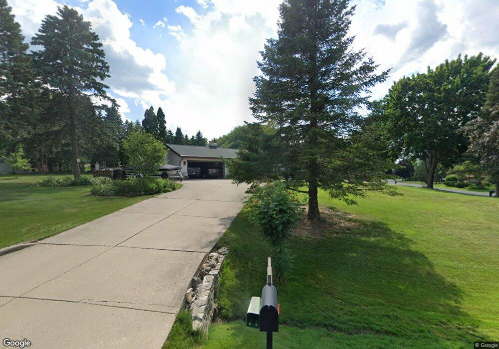 W263N5873 Mount Du Lac Dr, Sussex, WI 53089 - photo 1