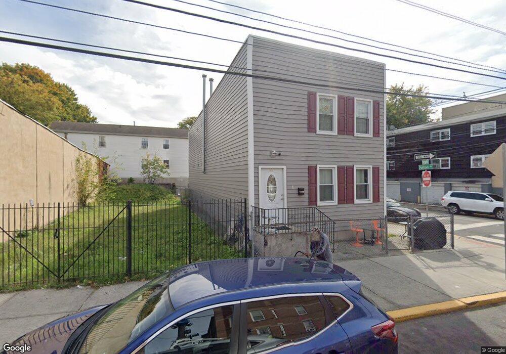 60 Bergen Ave, Jersey City, NJ 07305 - photo 1