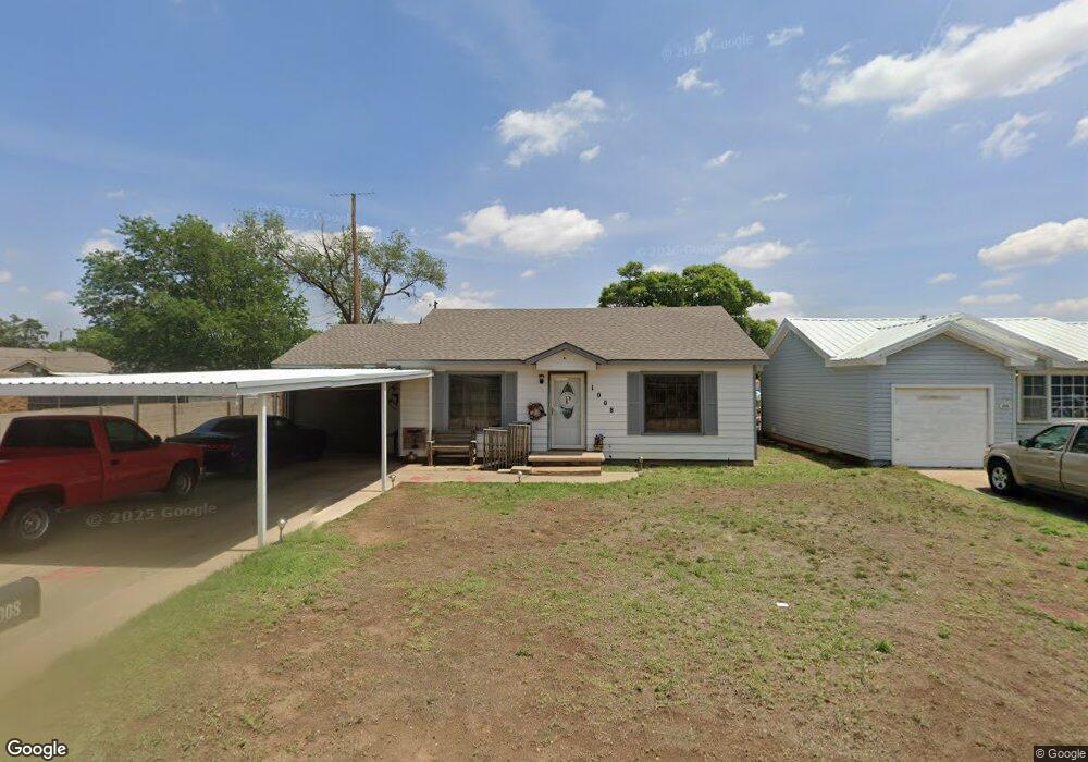 1010 Wayland St, Plainview, TX 79072 - photo 1