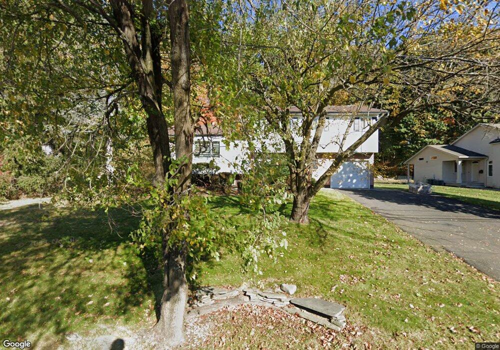 4 Calvert Dr, Monsey, NY 10952 - photo 1