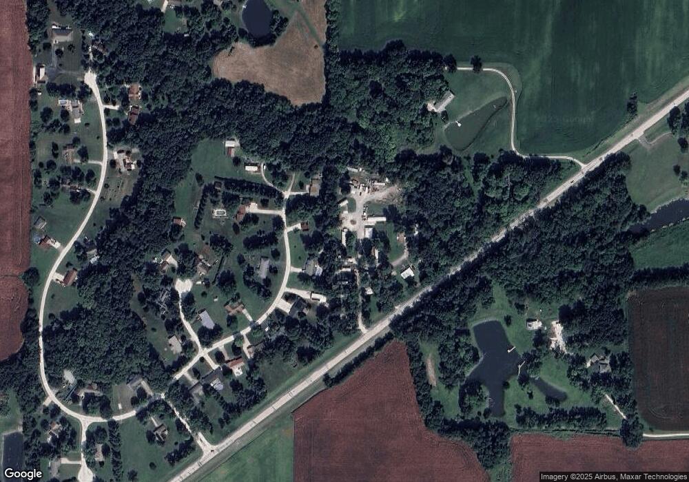 111 Loren Ln, Jacksonville, IL 62650 - photo 1