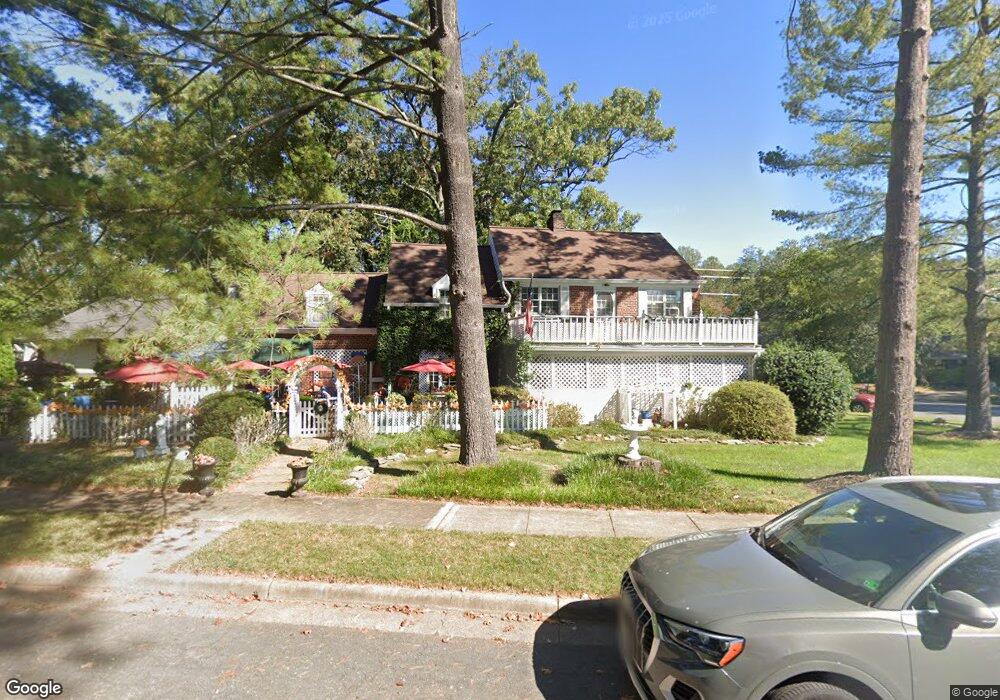 400 Troy Ct SE, Vienna, VA 22180 - photo 1