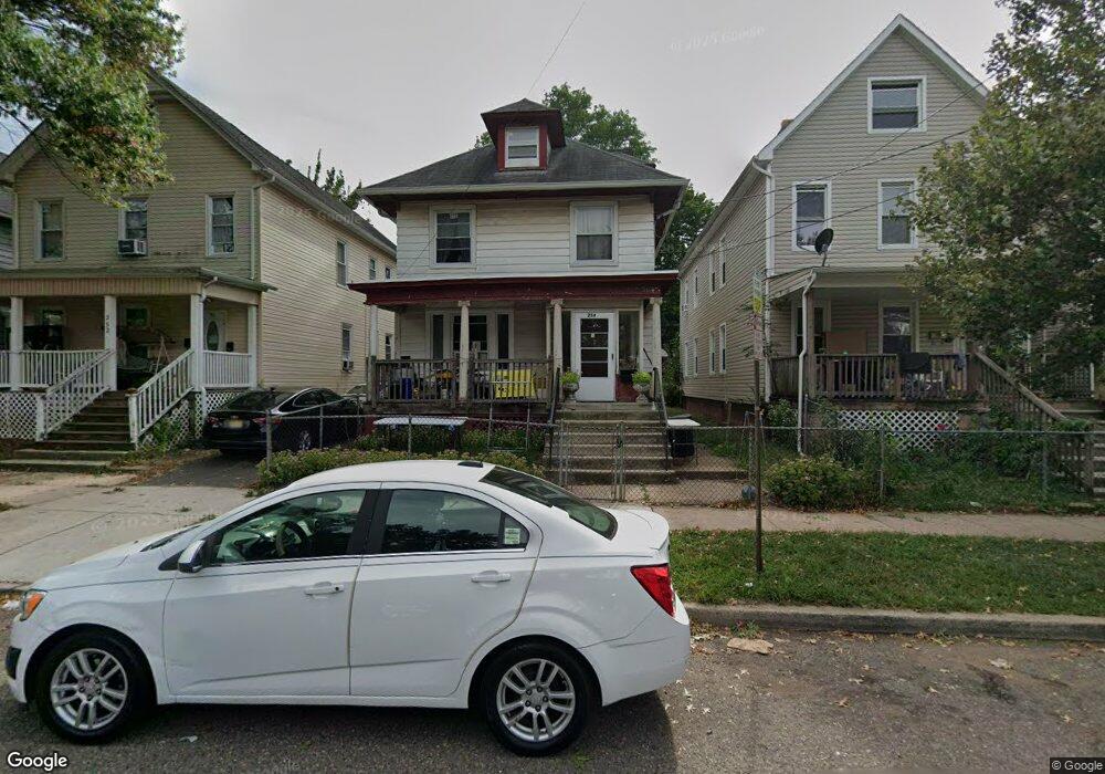 254 Delavan St, New Brunswick, NJ 08901 - photo 1