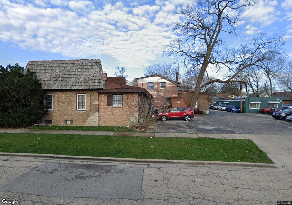 6 N Saint James St, Waukegan, IL 60085 - photo 1
