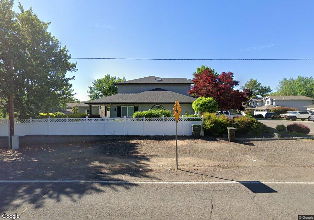 1096 S Shasta Ave, Eagle Point, OR 97524 - photo 1