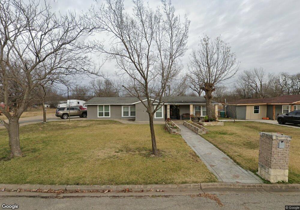 1121 N Ross Ave, Sherman, TX 75090 - photo 1