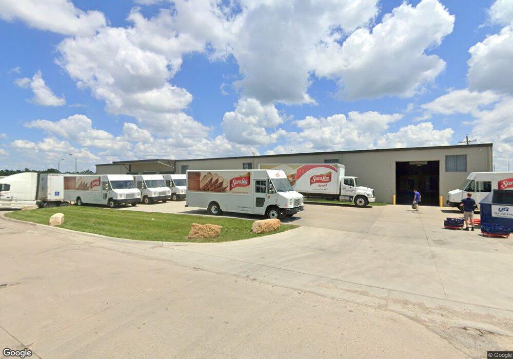 4100 SW Martin Dr, Topeka, KS 66609 - photo 1