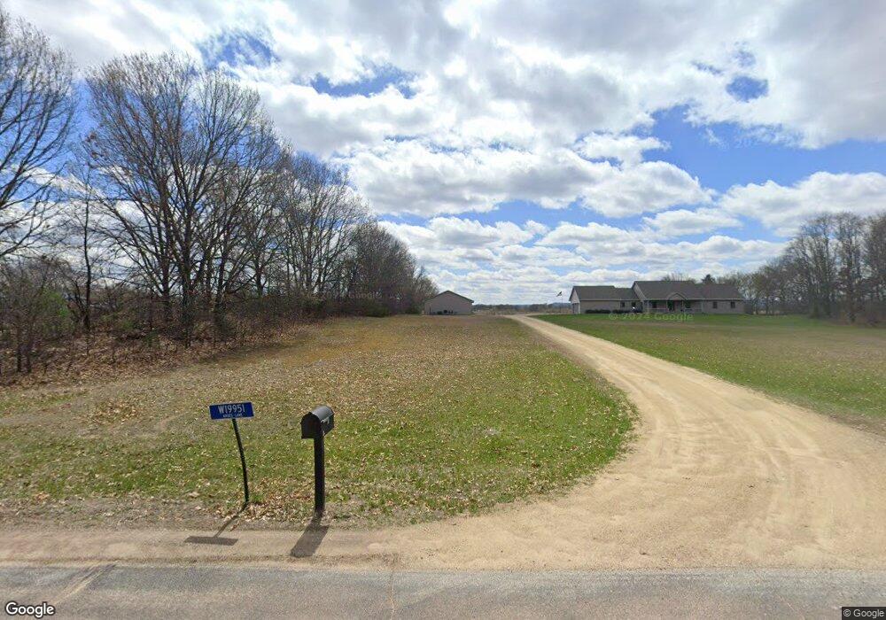 W19951 Ardes Ln, Galesville, WI 54630 - photo 1