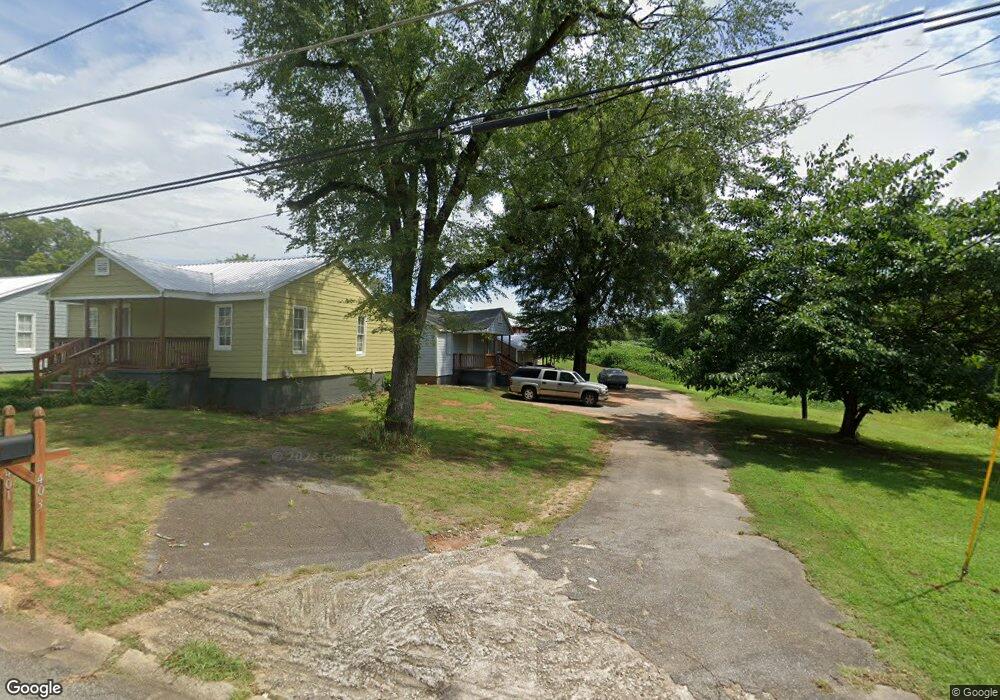 403 Willow St, Elberton, GA 30635 - photo 1