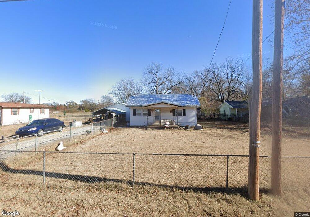 1823 N Morton Ave, Okmulgee, OK 74447 - photo 1