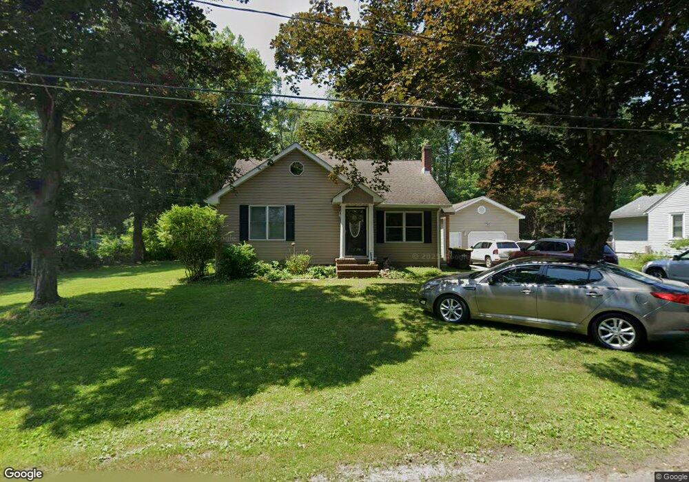 1819 Douglas Ave, Stroudsburg, PA 18360 - photo 1