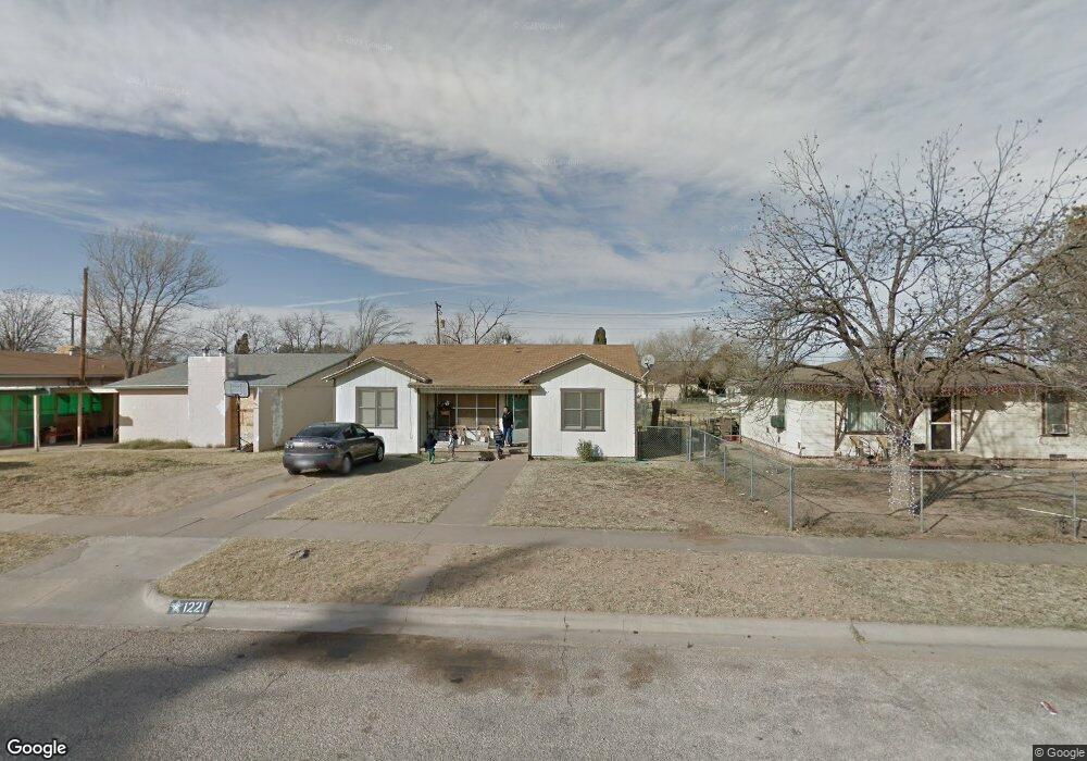 1221 E 17th St, Big Spring, TX 79720 - photo 1